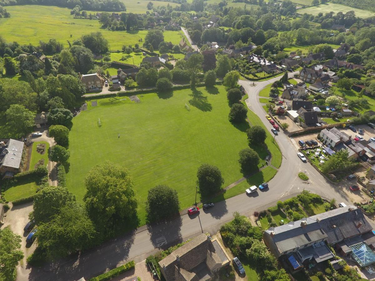 Wayside House B&B Whichford Bagian luar foto